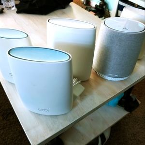 NetGear Orbi Tri-band Mesh Wifi Network